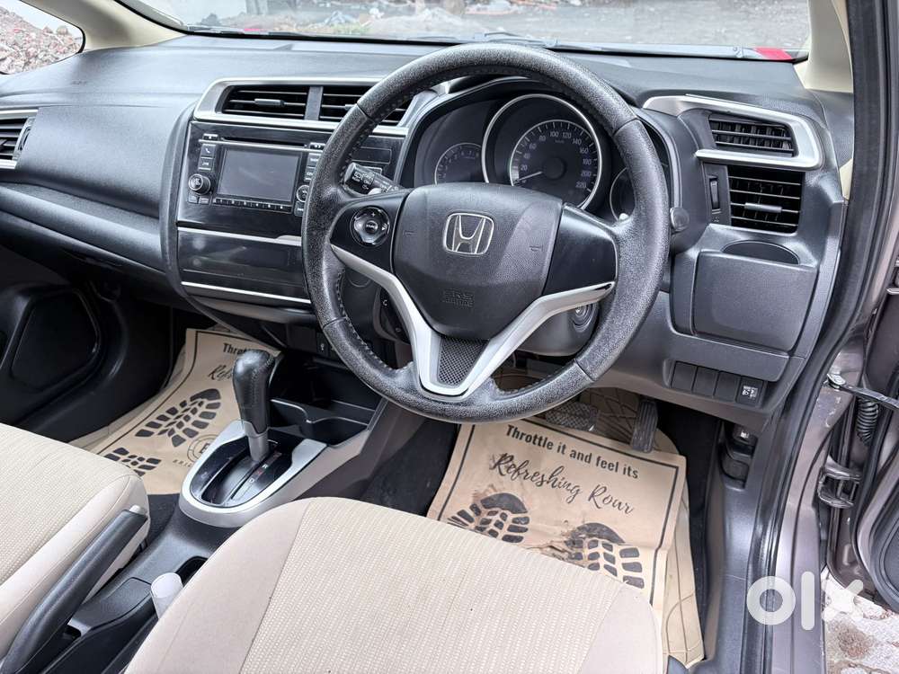 Honda Jazz V Automatic, 2016, Petrol