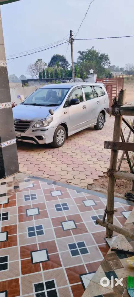 Toyota Innova Model  2015 Urgent Sell Contact Kriye Jisko Lena Hai
