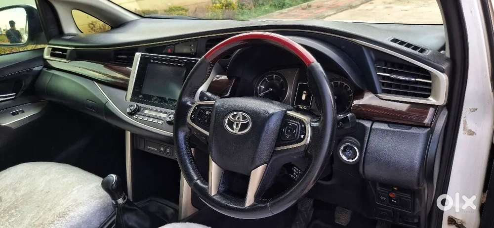 Innova Crysta V 2020