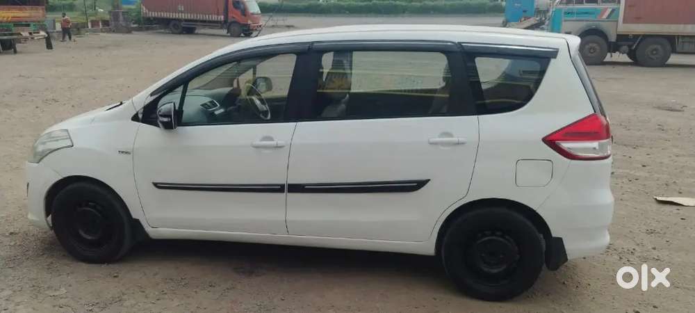 Maruti Suzuki Ertiga Vdi 2013