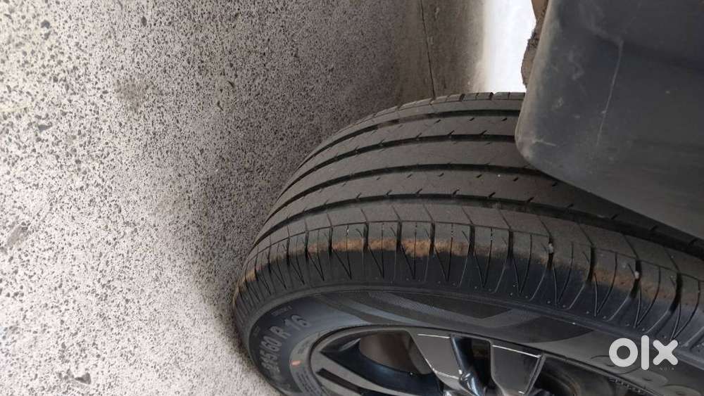 Maruti Suzuki Brezza Zxi Plus At, 2019, Diesel