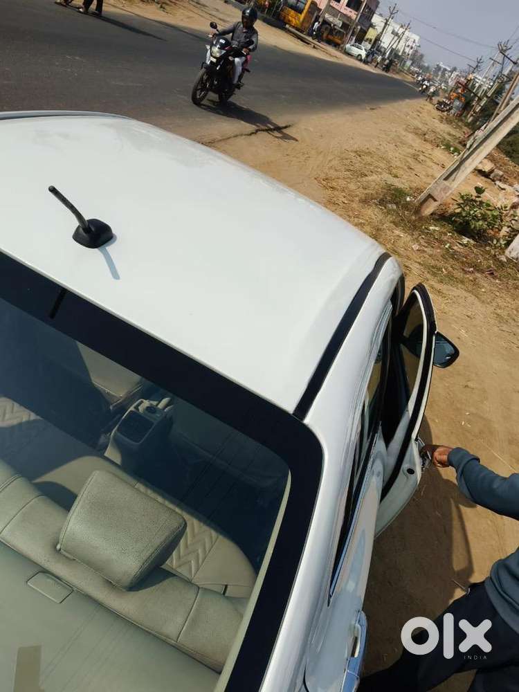 Maruti Suzuki Swift Dzire Petrol 95000 Km Driven