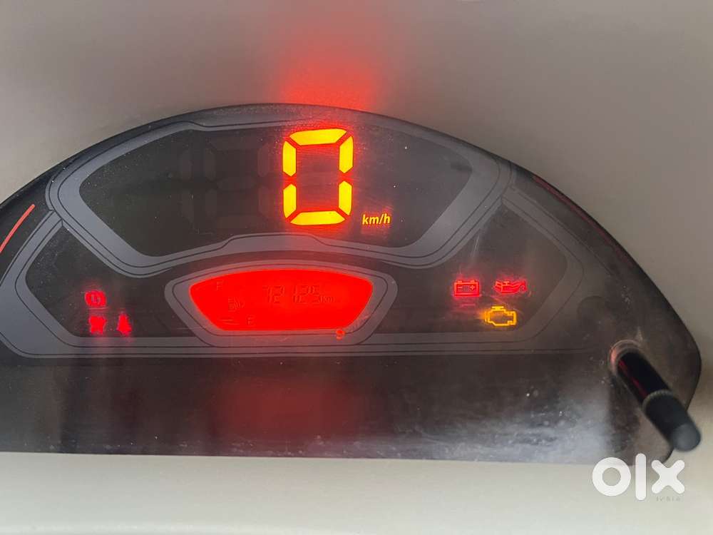 Maruti Eeco Petrol 2023