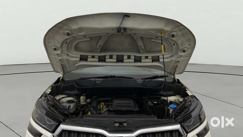 Skoda Kushaq Style 1.0l Tsi At, 2022, Petrol
