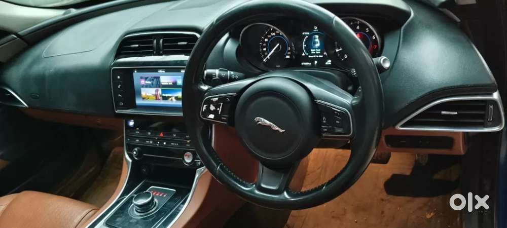 Jaguar Xe Prestige, 2016, Petrol