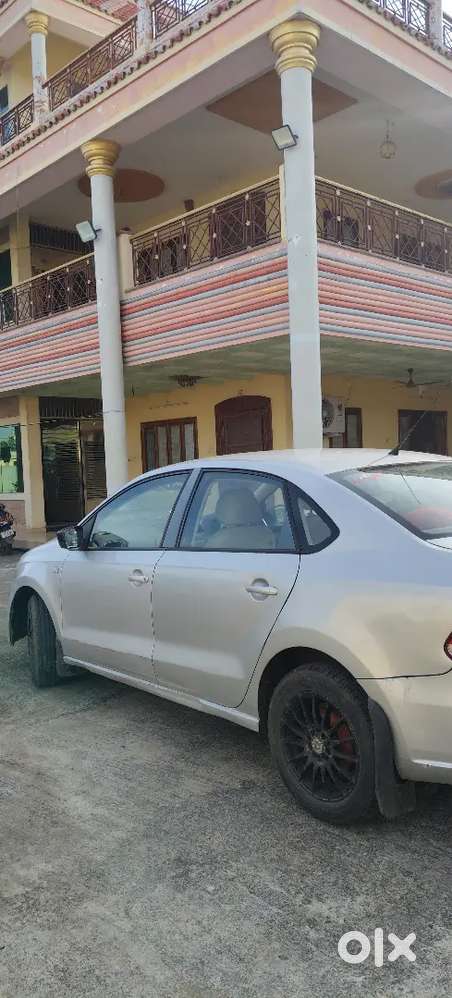 Volkswagen Vento Petrol Manual 2010