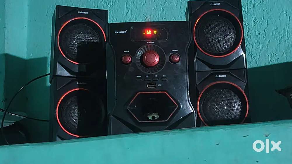 Home Theatre for Sale - Good Condition
Clarion Home Theatre with Bluet