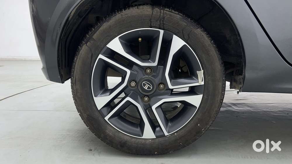 Tata Tiago Xza Plus, 2023, Petrol