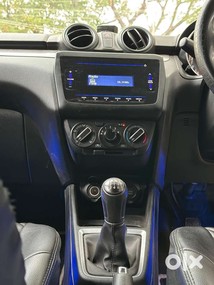 Maruti Suzuki Swift Vvt Vxi, 2022, Petrol
