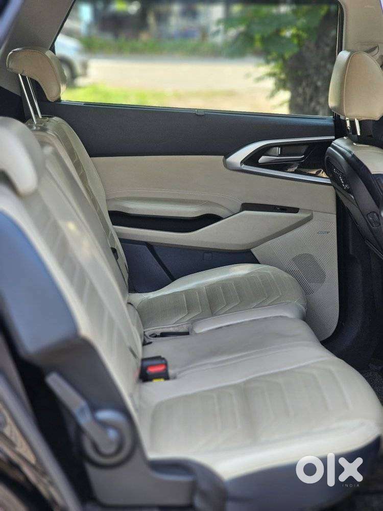 Kia Carens 1.5 Luxury Plus Diesel 6 Str, 2022, Diesel