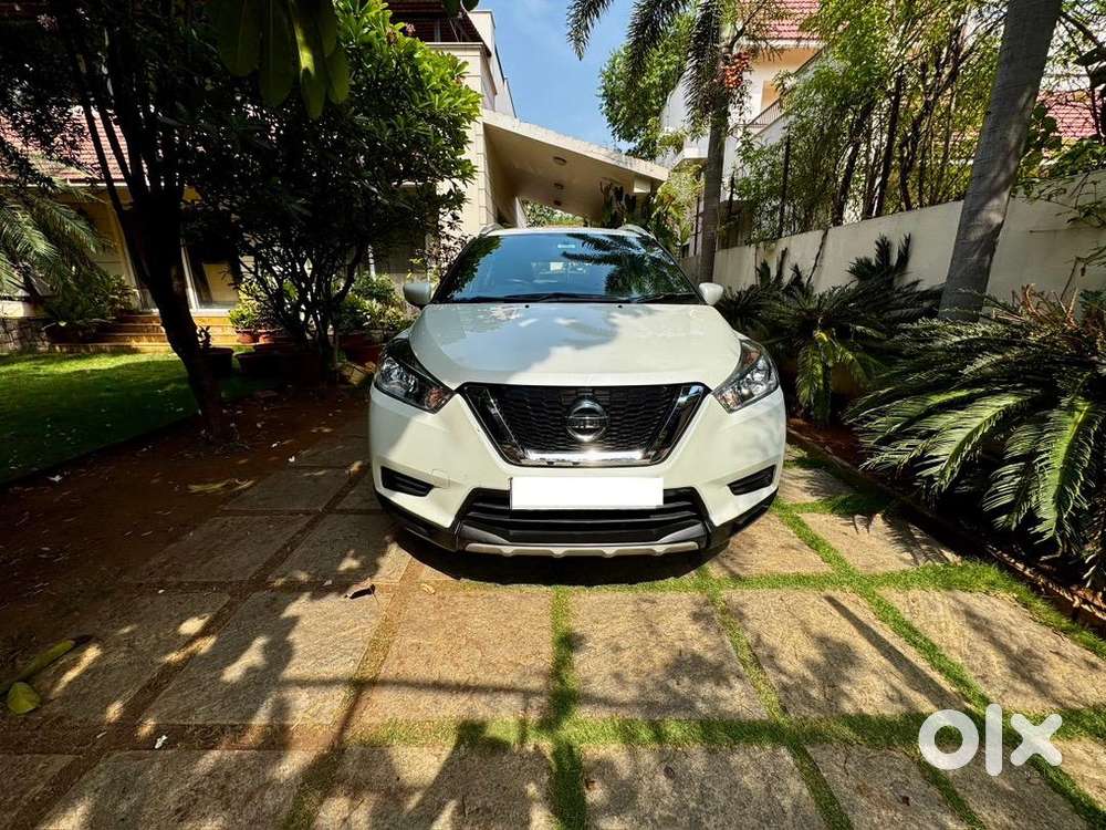  Nissan Kicks Xv Petrol - Manual  2022  40,000 Kms