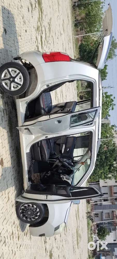 New Condition Gaadi Koi Kharcha Ni Hai Single Hand Boht Km Chli Hai