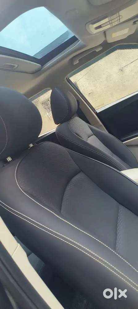 Mahindra Xuv300 2023 Variant W6 Sunroof