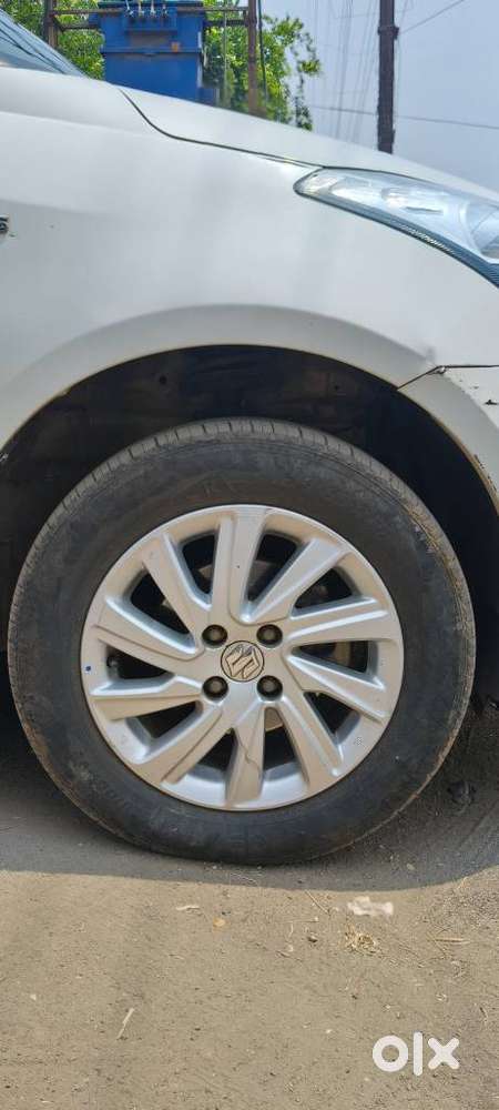 Maruti Suzuki Swift Dzire Zdi Bsiv, 2015, Diesel