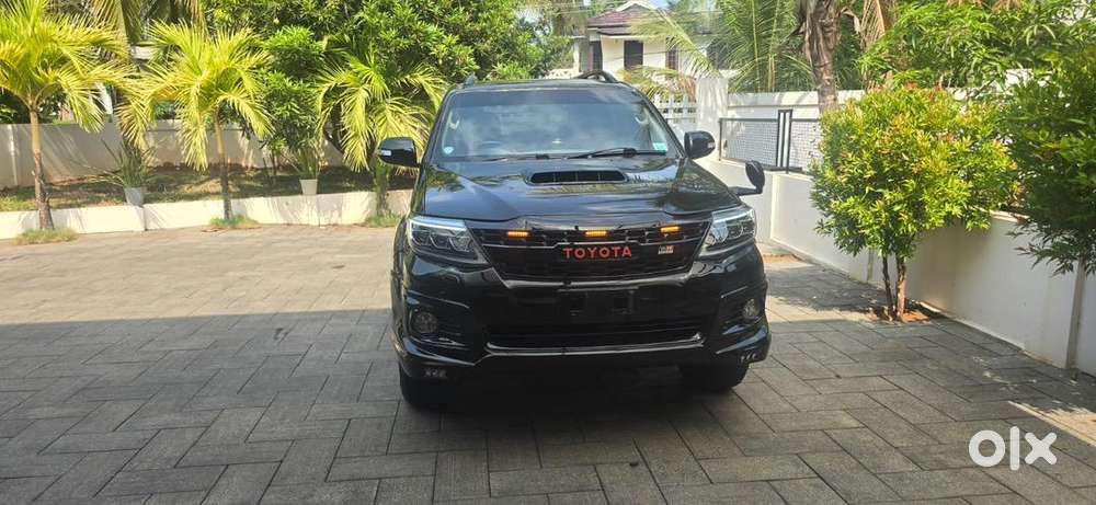 Toyota Fortuner 2012 Diesel Automatic Well Maintained