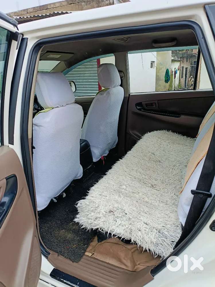 Toyota Innova 2016