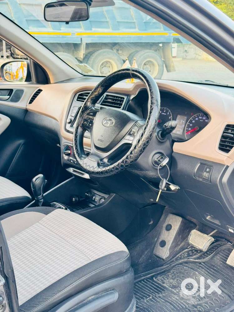 Hyundai I20 Sportz 1.4 At Vtvt, 2019, Petrol