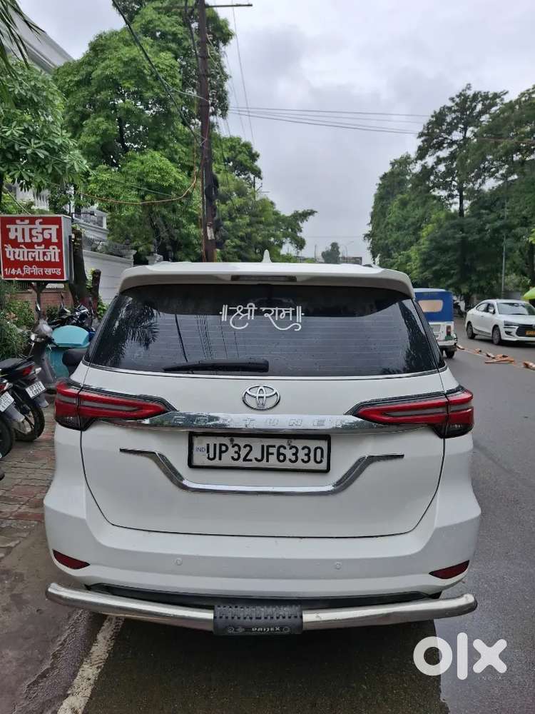 Toyota Fortuner Diesel 2017 With Service Record