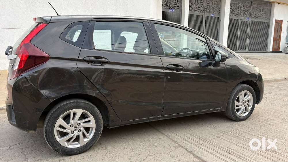 Honda Jazz V Automatic, 2016, Petrol