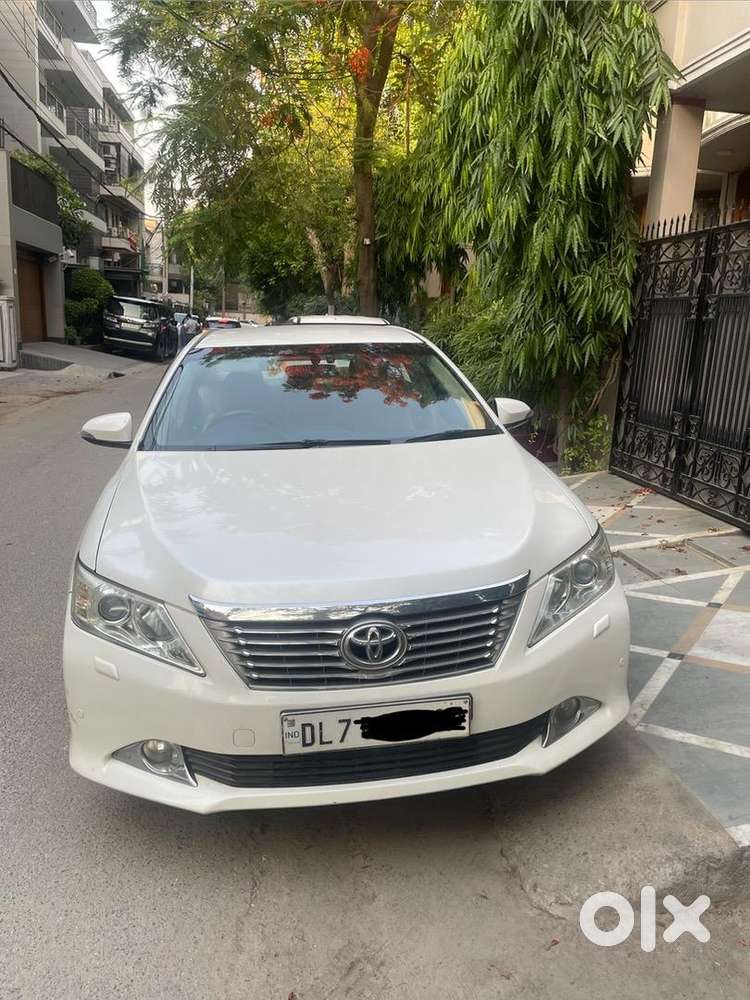 Toyota Camry Car 2013 Model Showroom Condition