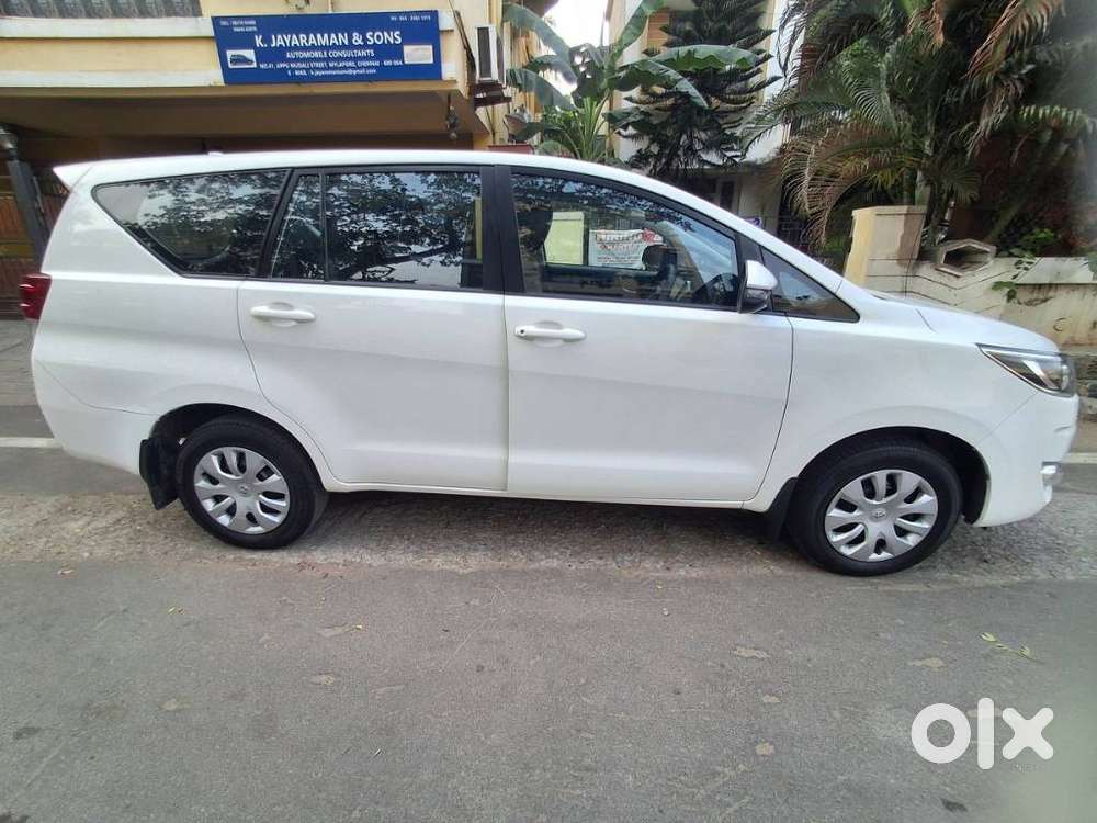 Toyota Innova Crysta 2.4 G Mt, 2025, Diesel