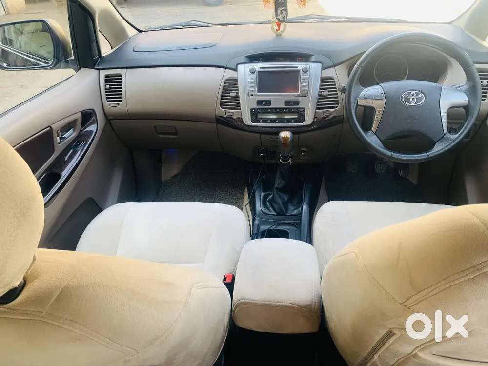 Toyota Innova 2015 Diesel Well Maintained