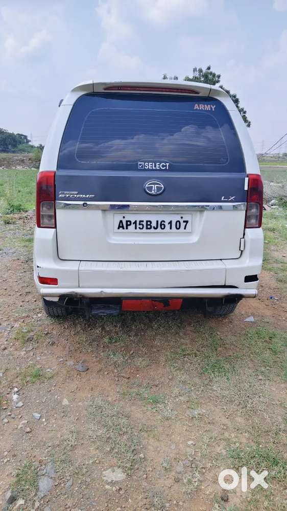 Tata Safari Storme 2014