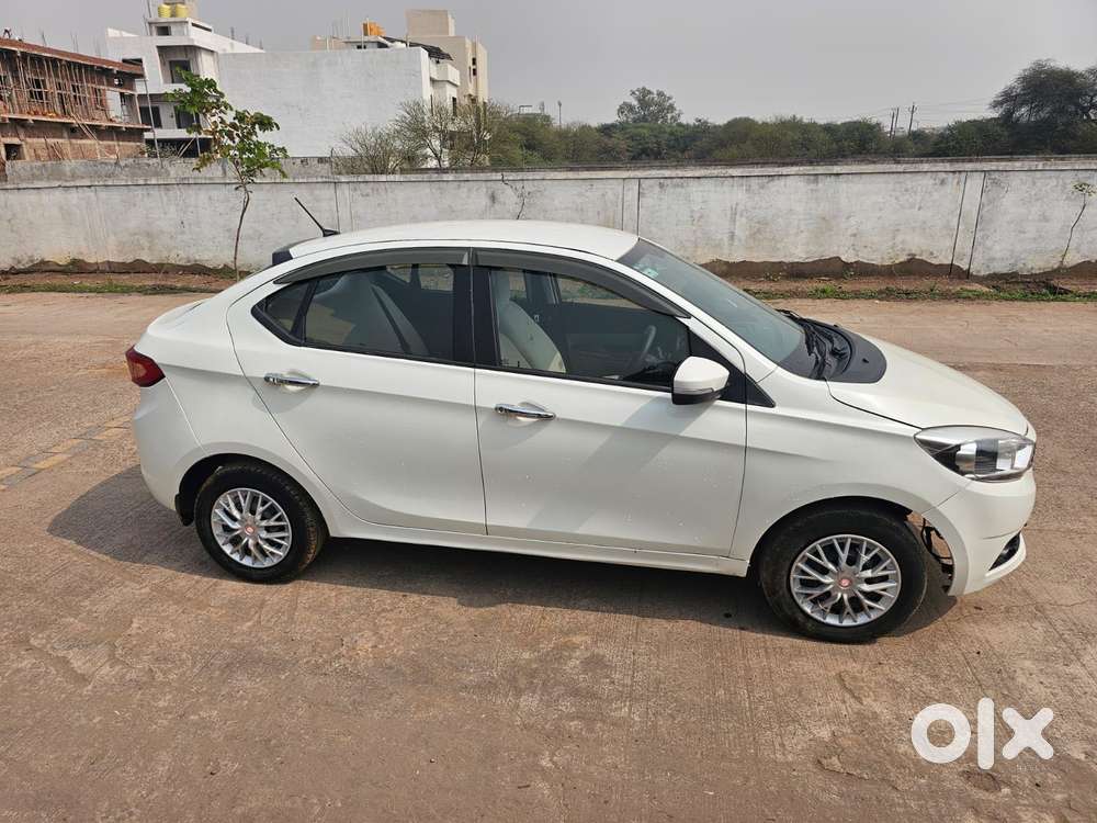 Tata Tigor 1.2 Revotron Xt, 2017, Petrol