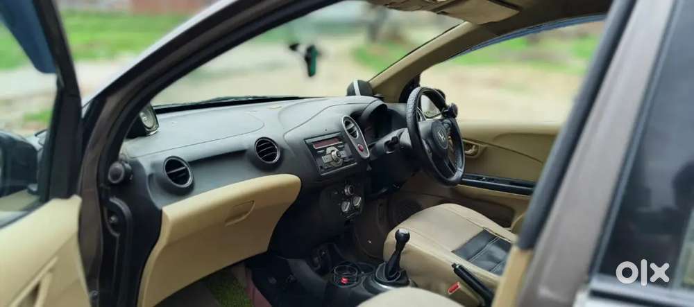 Honda Mobilio Petrol 2015 Variant