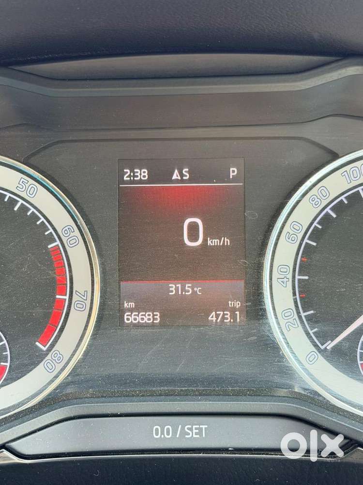 Skoda Superb L & K Petrol Automatic 2018