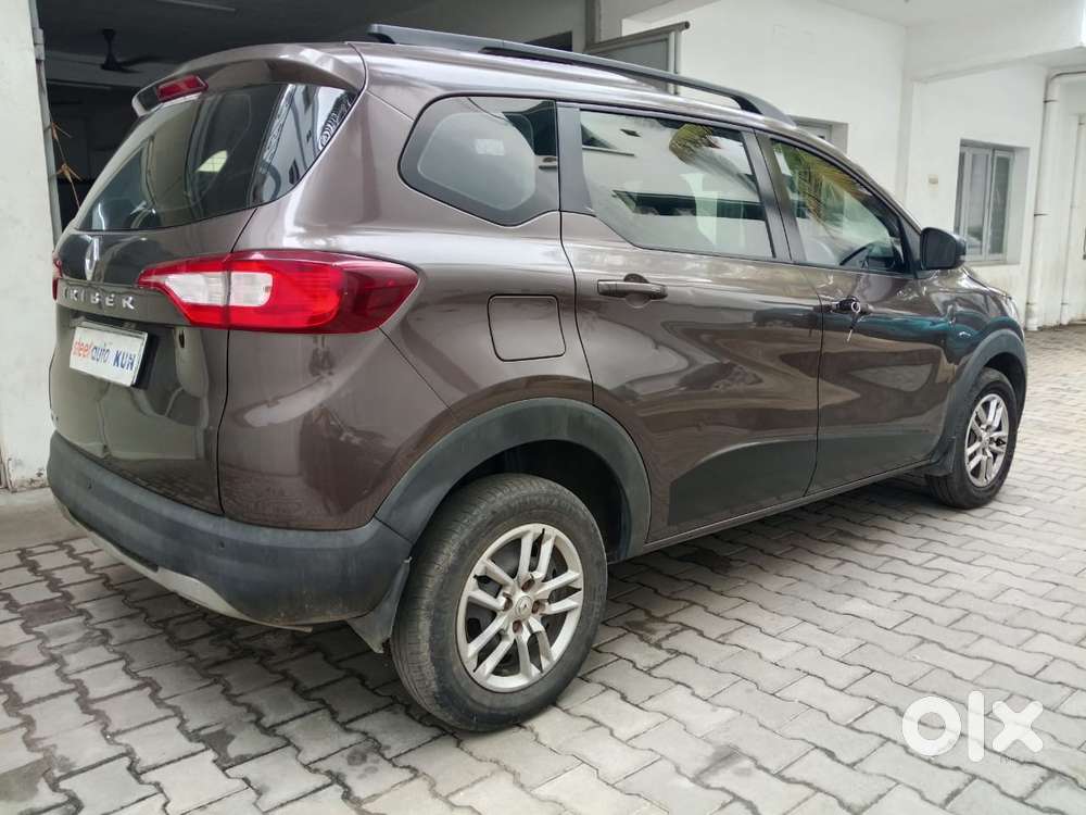 Renault Triber Rxt, 2022, Petrol