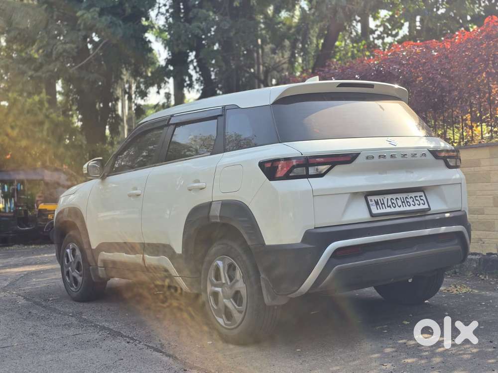 Maruti Suzuki Brezza 1.5 Vxi Cng, 2023, Cng & Hybrids