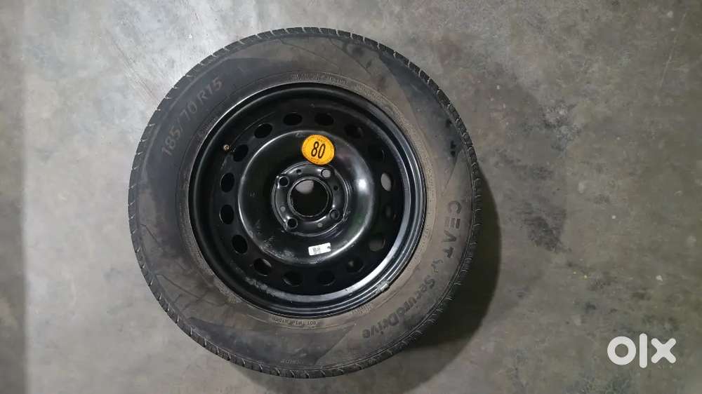 Stepney with tyre
