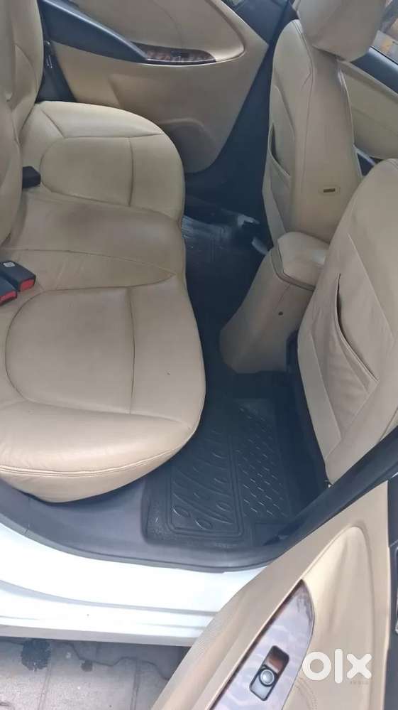 Hyundai Verna Vtvt 1.6 Sx, 2011, Petrol