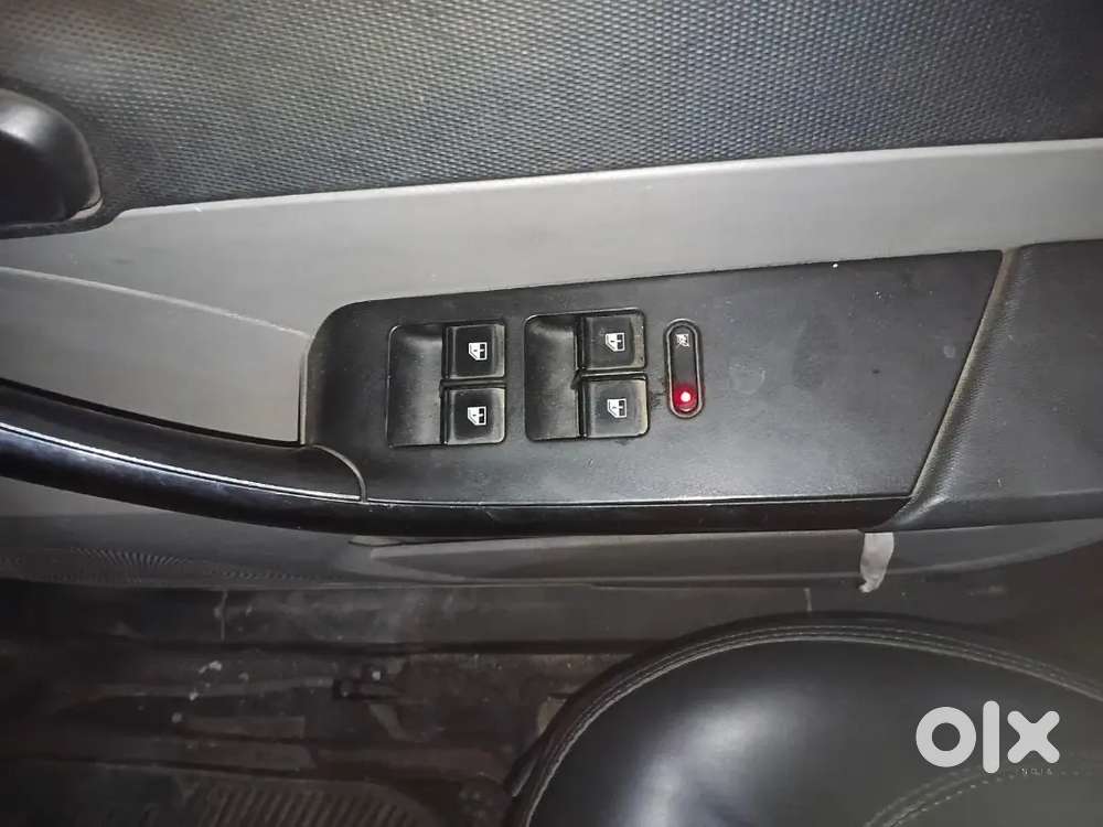 Cng/up No/1st Owner/tata Tiago Wizz Revotron 2018