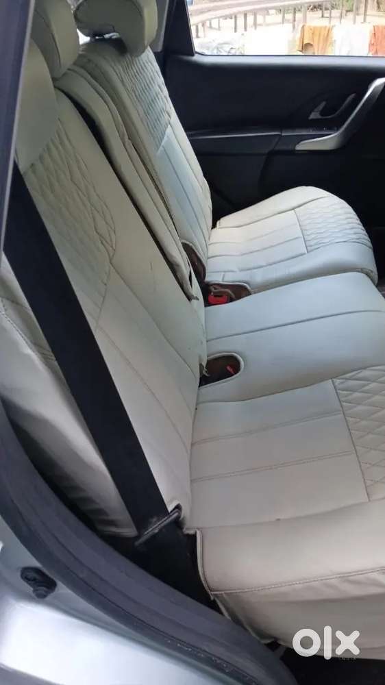 Mahindra Xuv500 2.2 W7 2020 Model