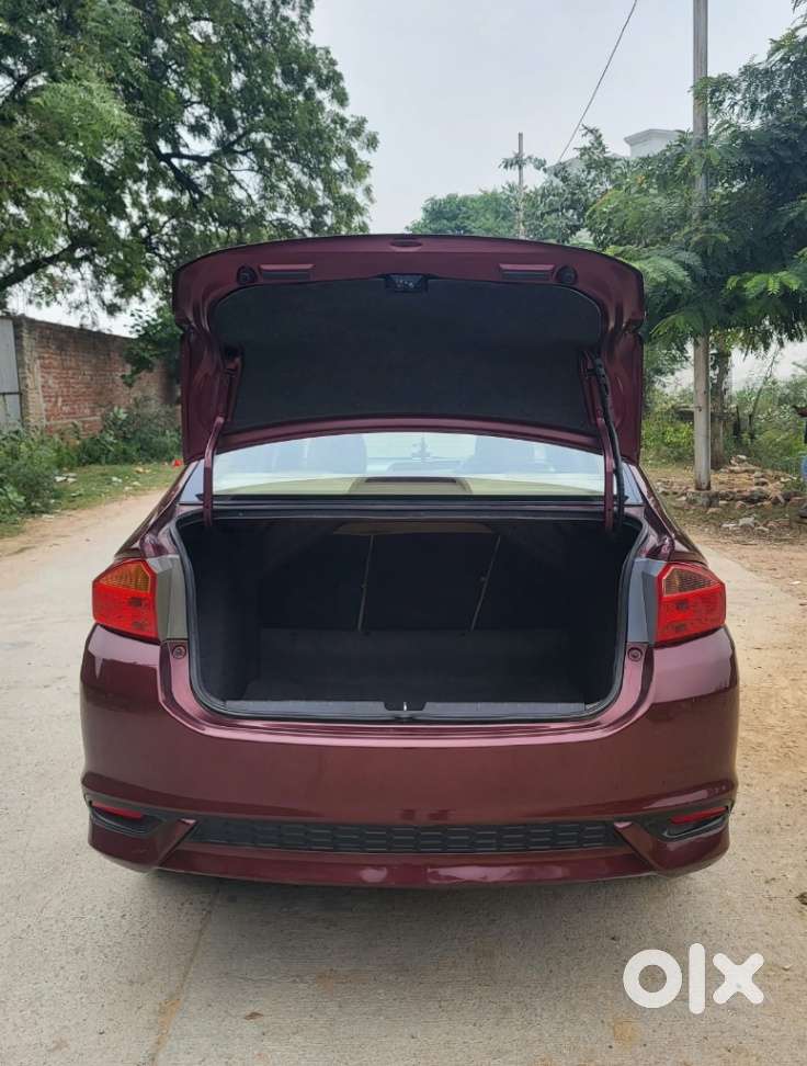 Honda City I-vtec V, 2018, Petrol