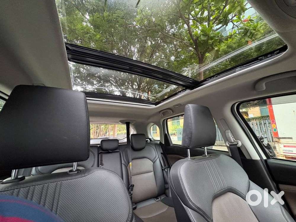 Toyota Urban Cruiser Hyryder 1.5 V Hybrid, 2025, Petrol