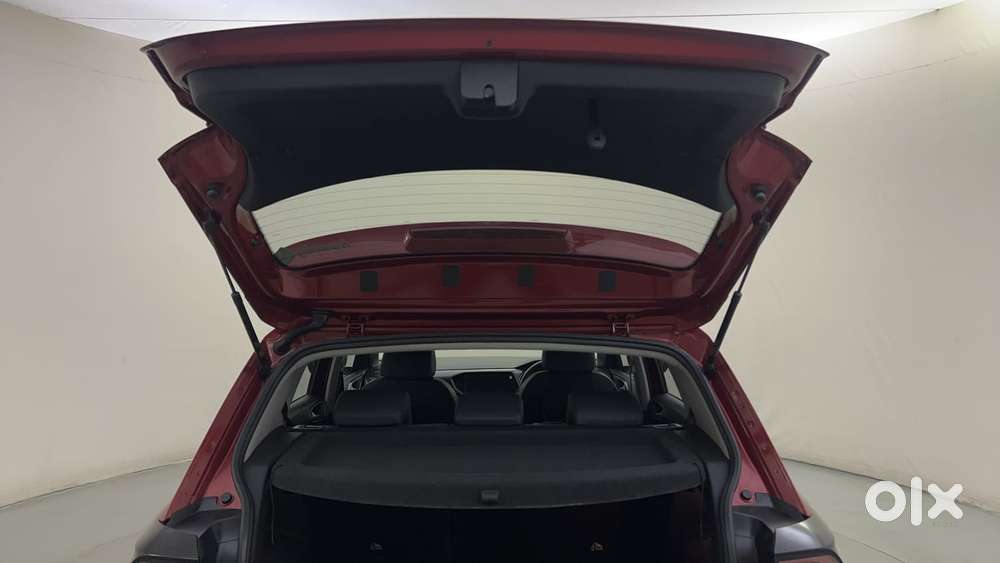 Volkswagen Taigun Topline 1.0 Tsi At (electric Seats), 2022, Petrol