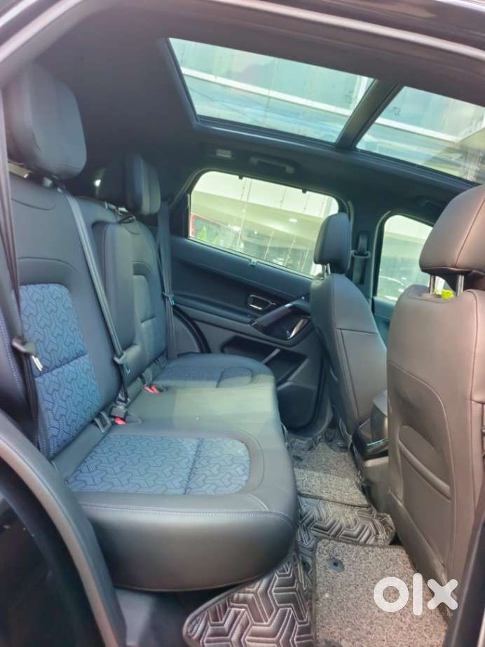 Tata Harrier Fearless Plus Dark Edition AT, 2025, Diesel