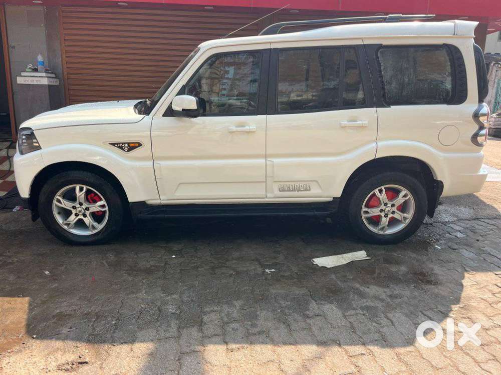 Mahindra Scorpio S10, 2016, Diesel
