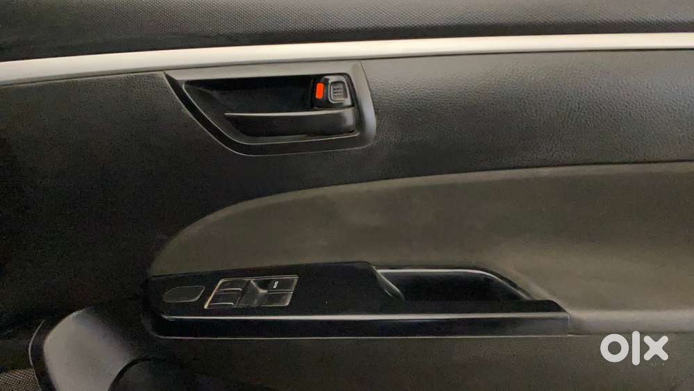 Maruti Suzuki Swift 1.2 Lxi (o), 2017, Petrol