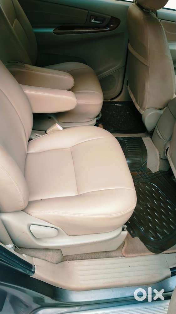 Toyota Innova 2.5 Vx 7 Str, 2011, Diesel