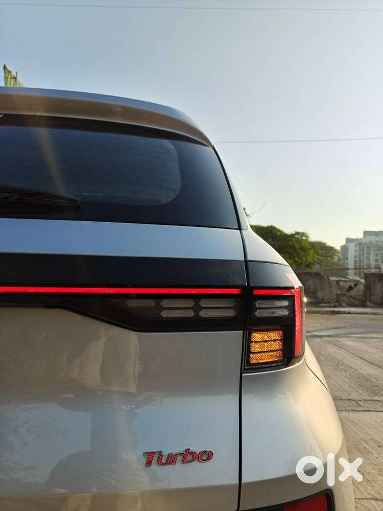 Hyundai Venue 1.0 Sx (o) Turbo Dct, 2024, Petrol