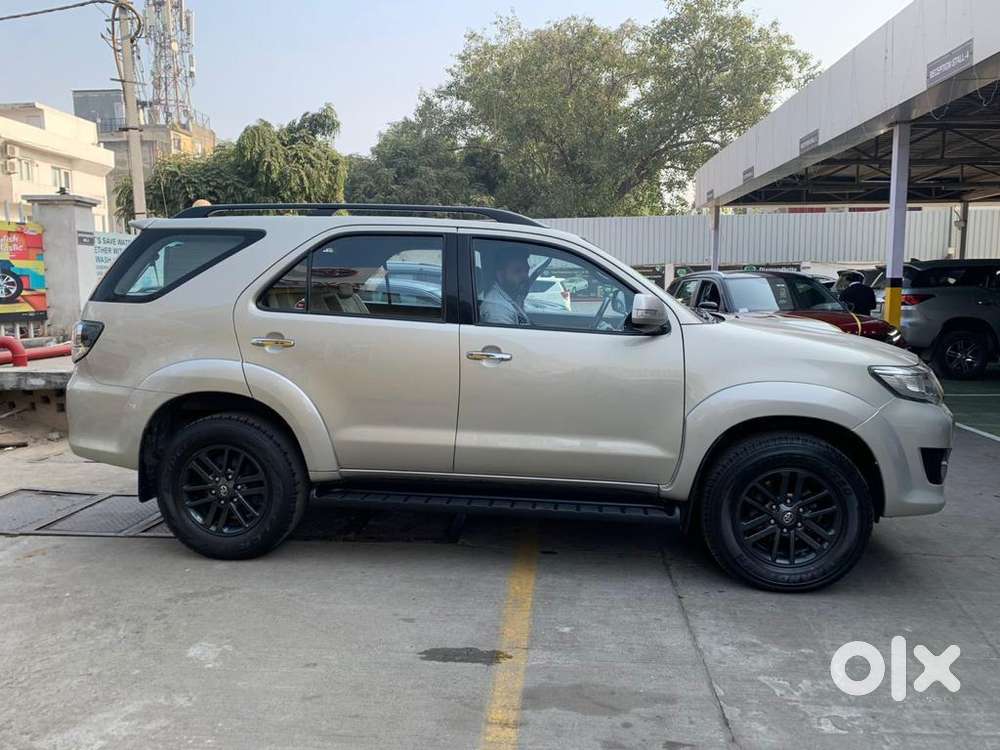 Toyota Fortuner 2015 Diesel Well Maintained