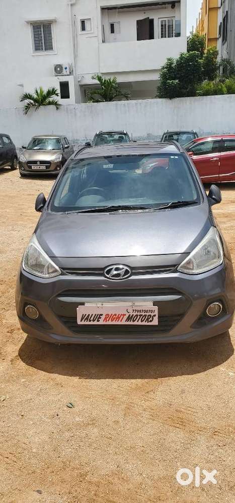 Hyundai Grand I10 Sportz, 2014, Petrol