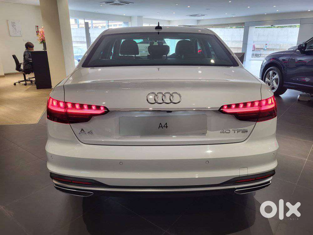 Audi A4 2.0 Technology 40 Tfsi, 2025, Petrol