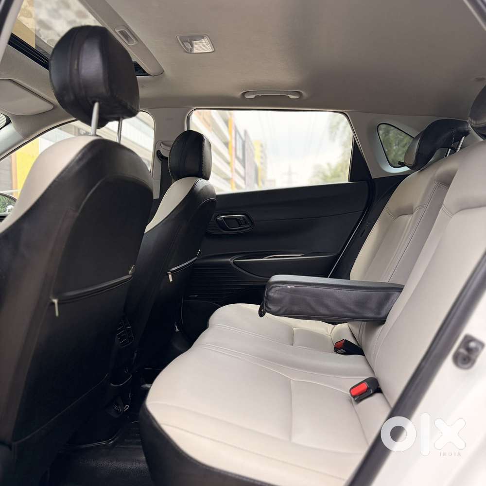 Hyundai I20 Asta (o) 1.2 Mt, 2022, Petrol