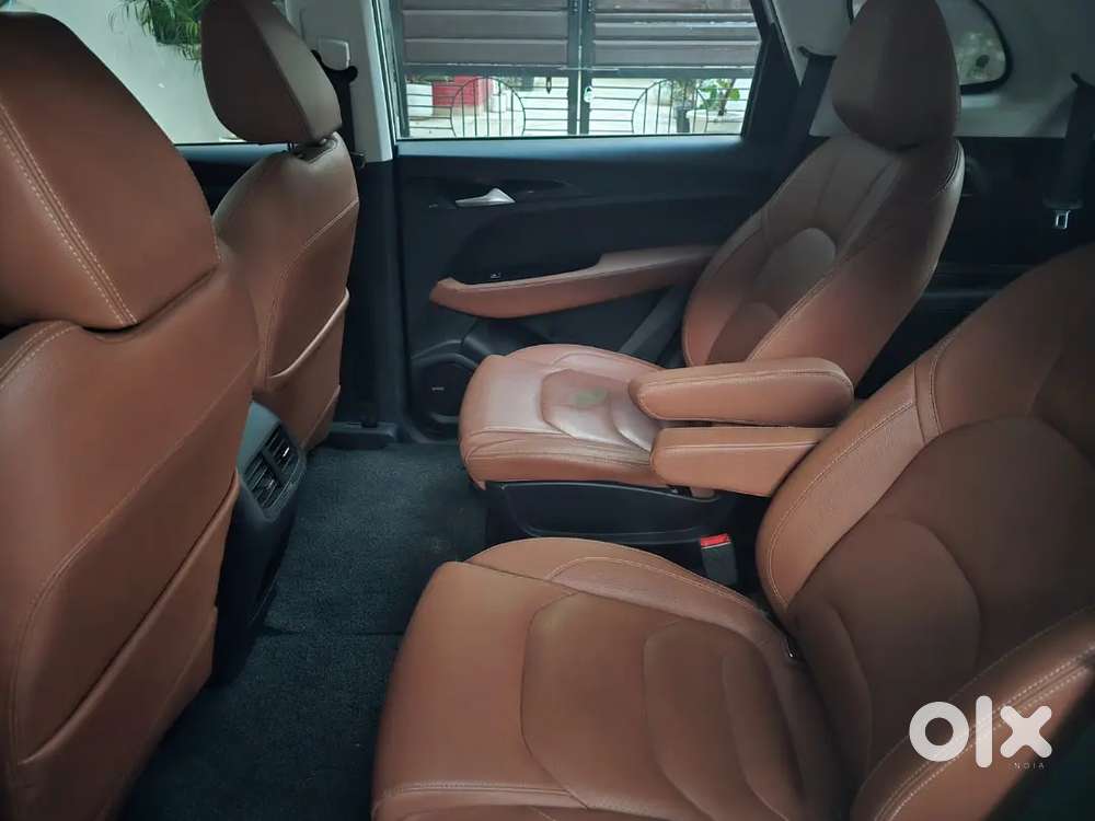 Doctor Driven Mg Hector Plus 2.0 ,diesel ,2020,6 Seater