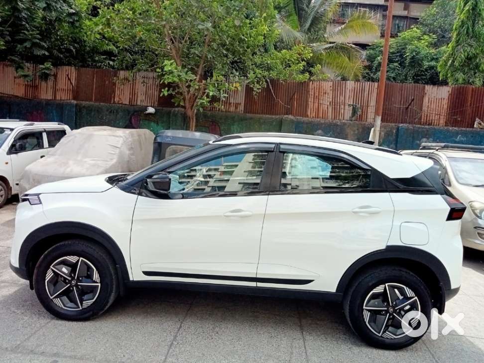 Tata Nexon Creative Plus 1.2 Revotron Petrol 6 Amt, 2023, Petrol